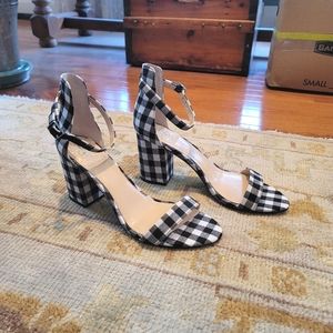 Vince Camuto Blk & Wht Gingham Heeled Sandals Sz 9